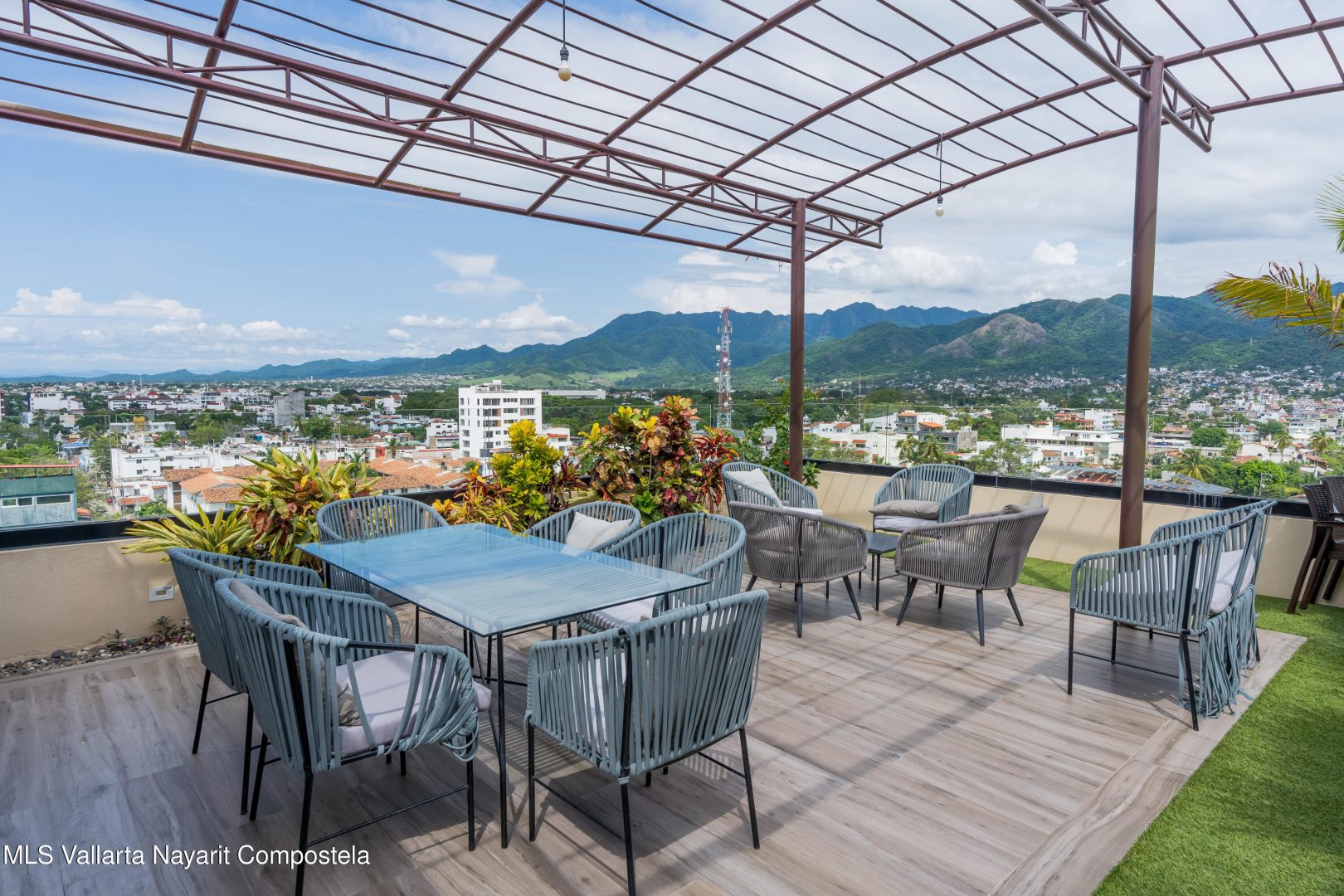 20241009194406038114000000-o