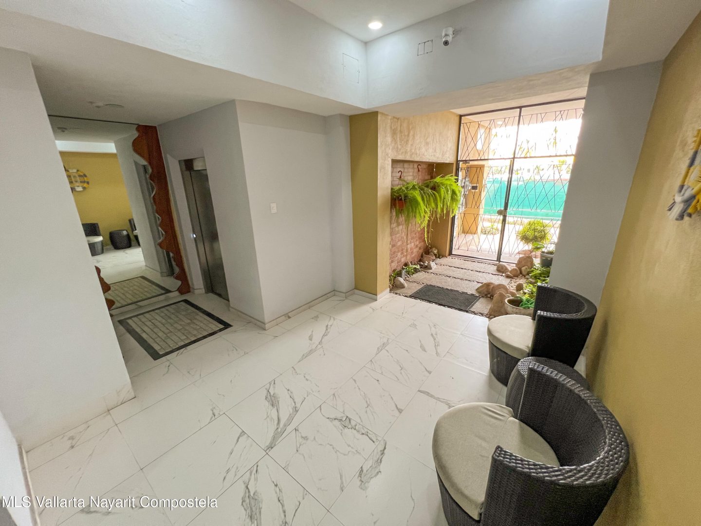 20241010071637268100000000-o