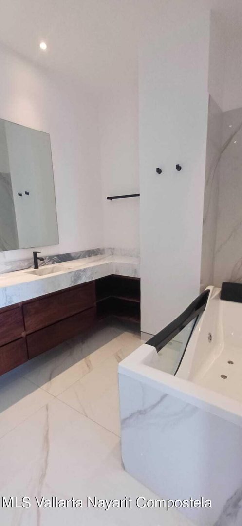 20241021193444821716000000-o