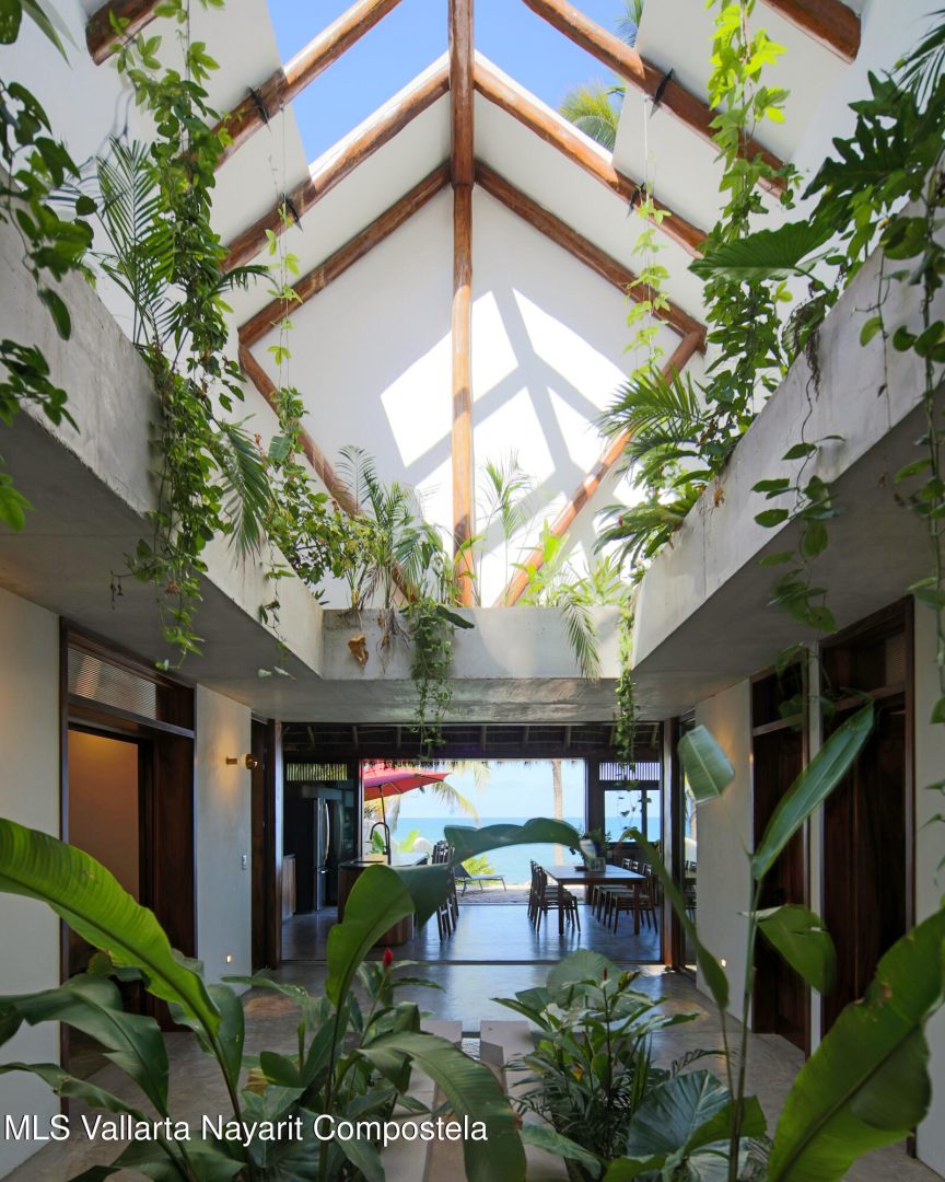 20241108220317963337000000-o