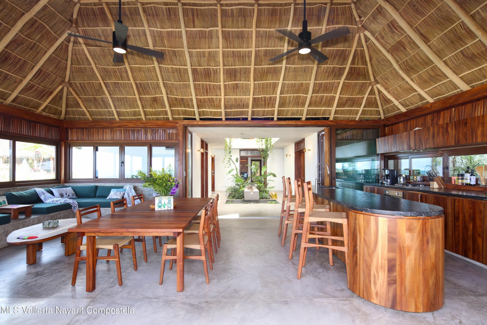 20241108220324195124000000-o