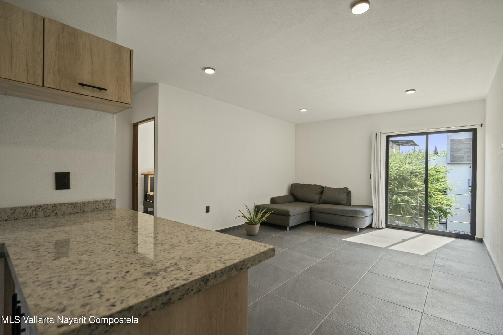 20250128181627120495000000-o