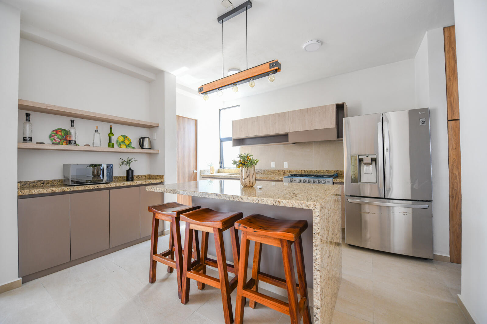 20250206215355812399000000-o