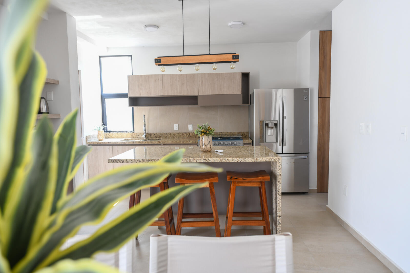 20250206215355884062000000-o