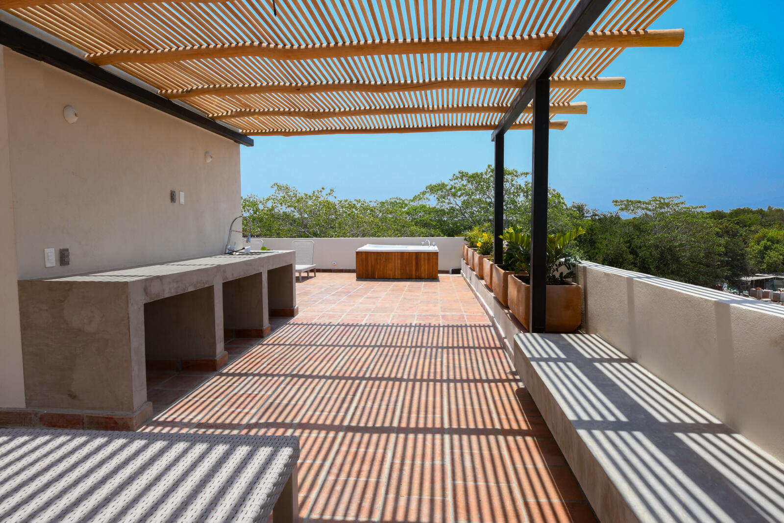 20250206215356044054000000-o