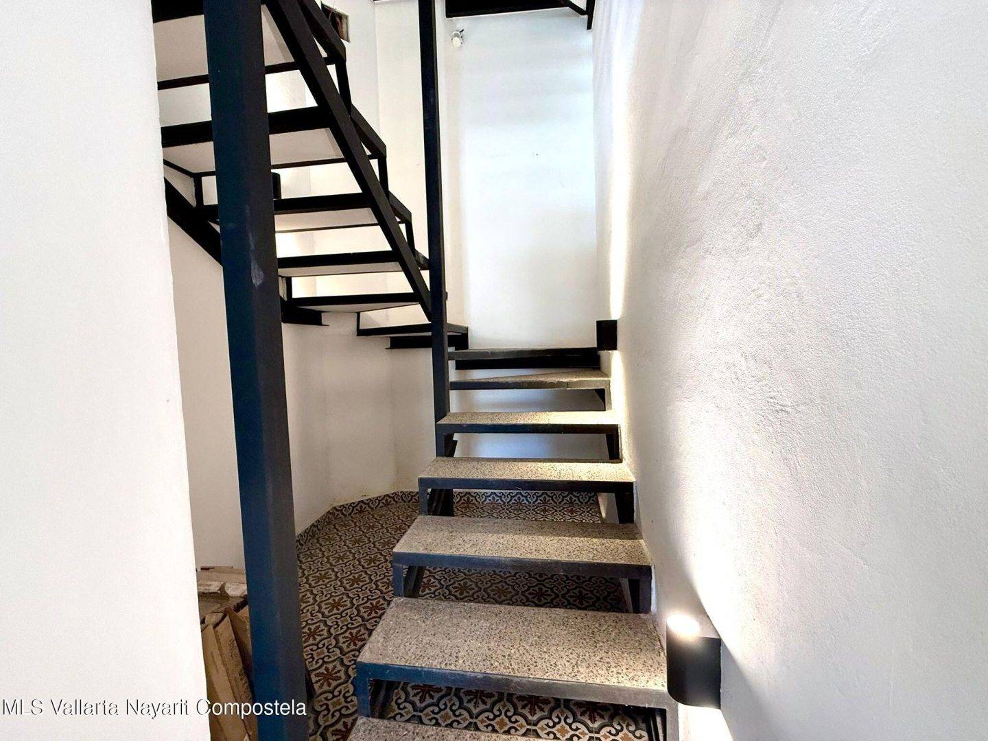 20250210151500825717000000-o