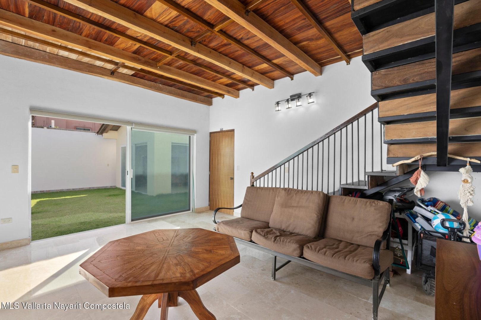 20250224213903706377000000-o