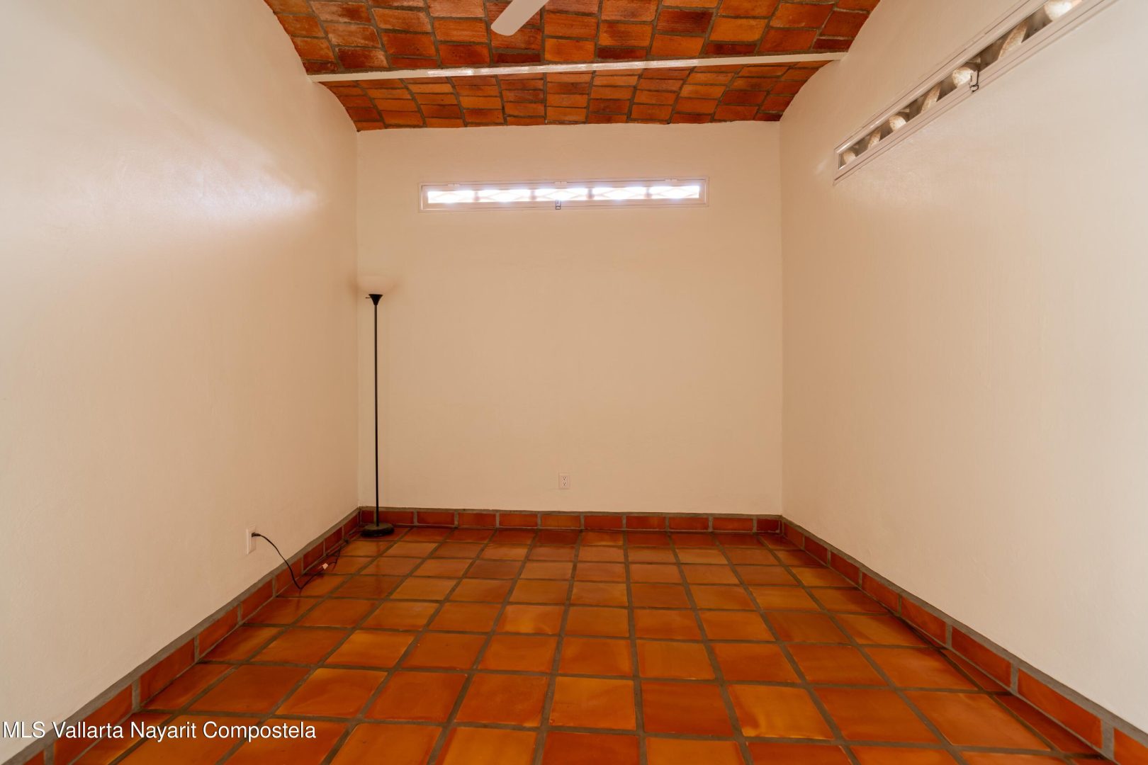 20250224215209438491000000-o