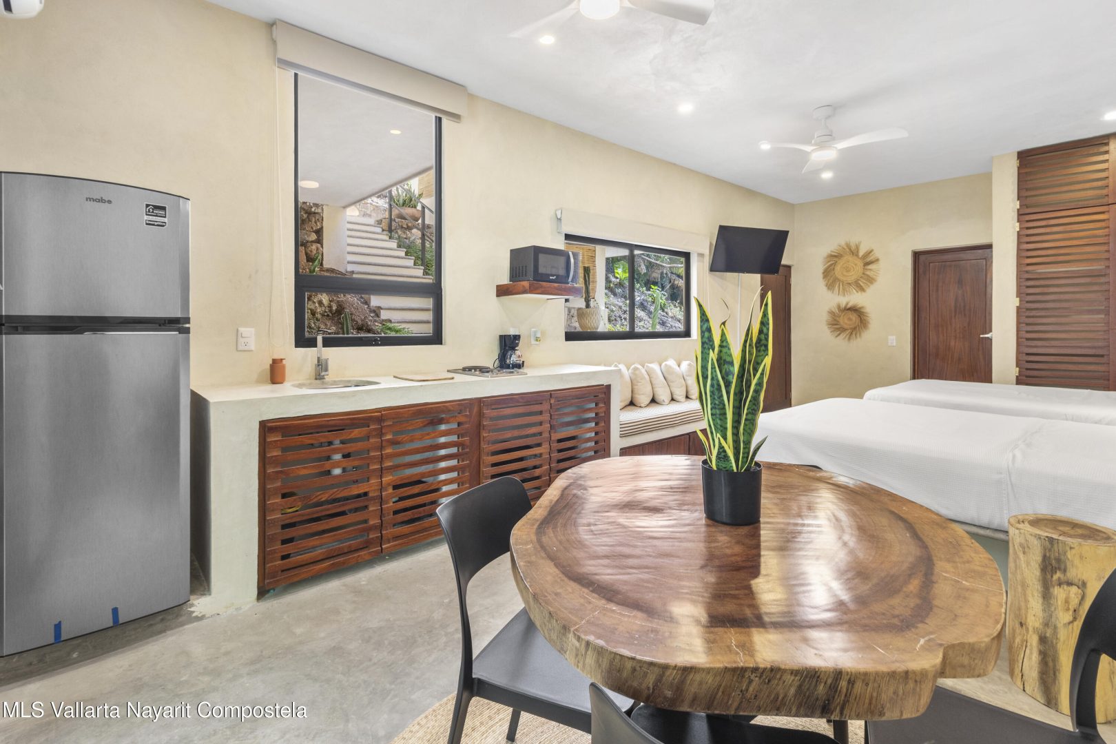 20250305004224039635000000-o