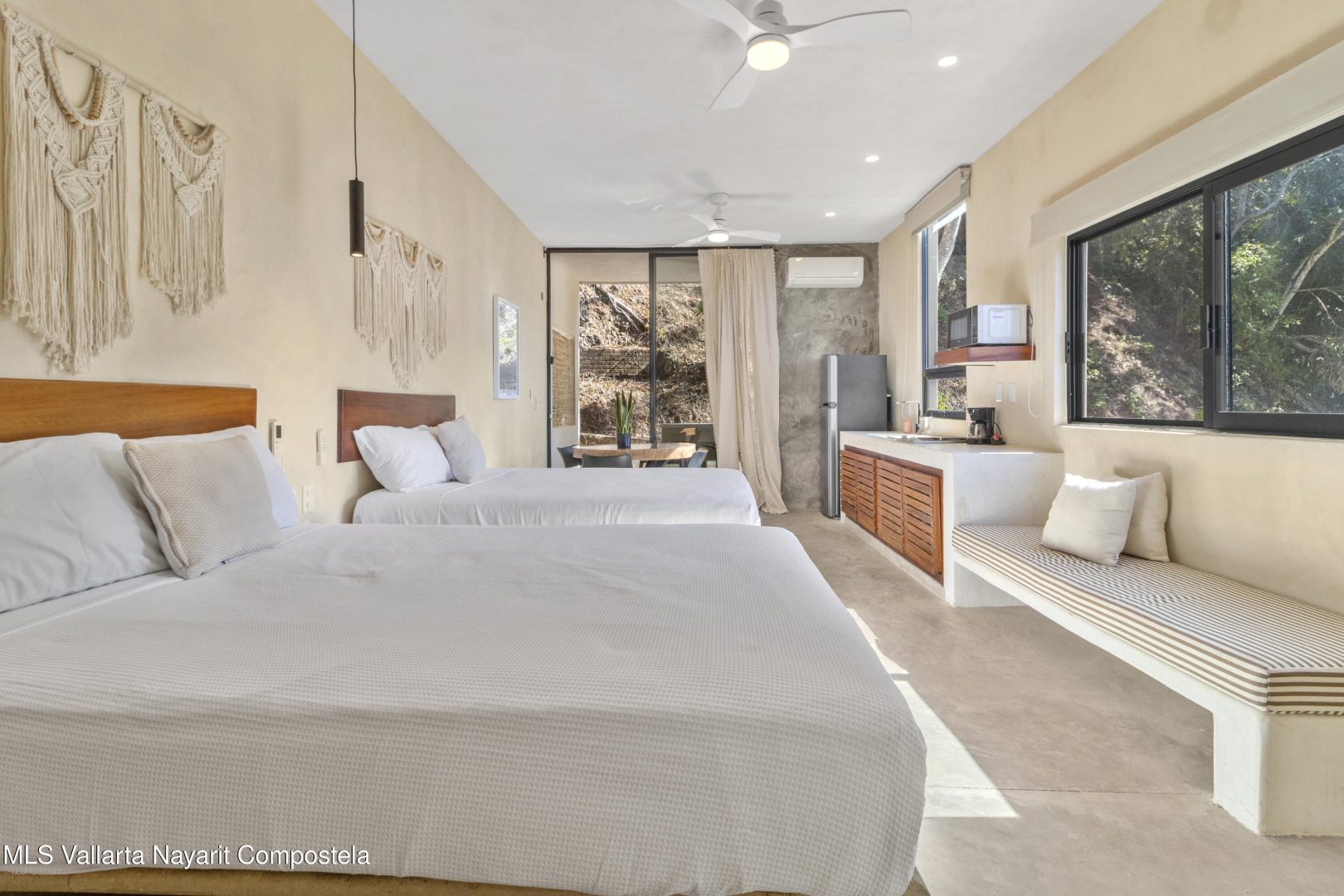 20250305004347305917000000-o