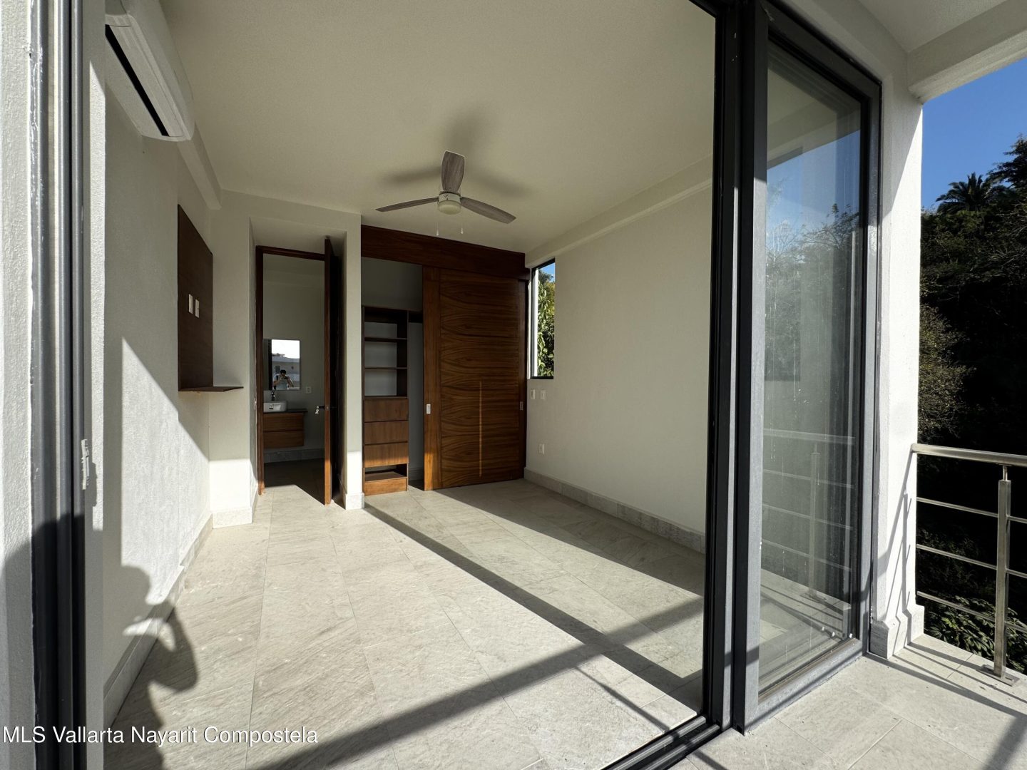 20250306044217325318000000-o