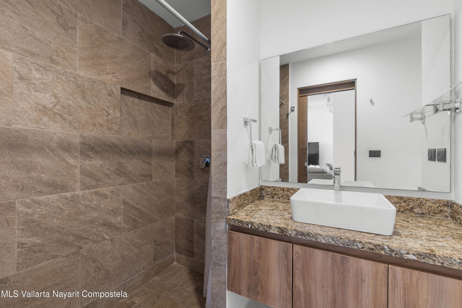 20250401234629728832000000-o