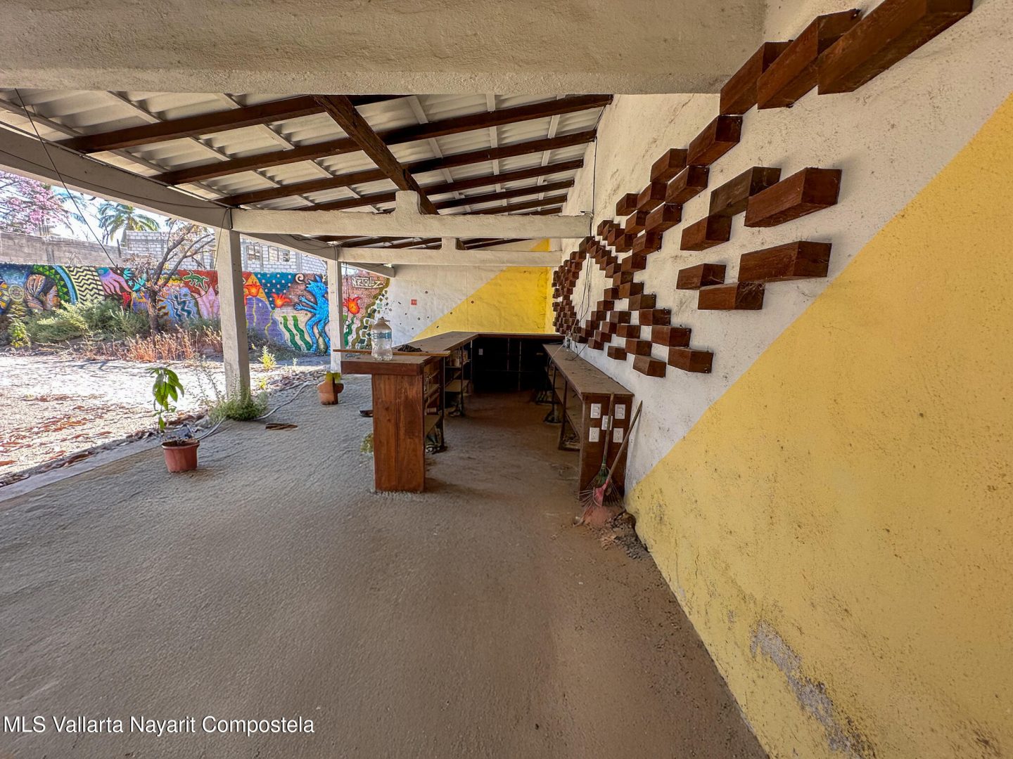 20250402221950562988000000-o