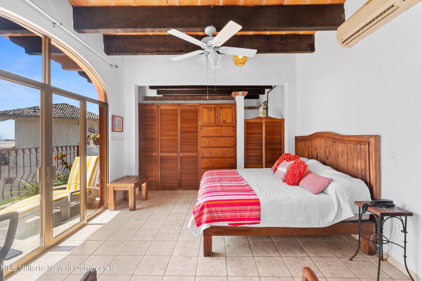 20250403201125987989000000-o