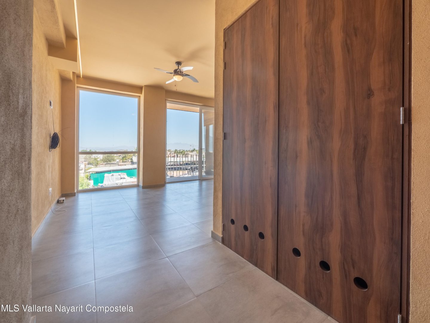 20250405025048910401000000-o