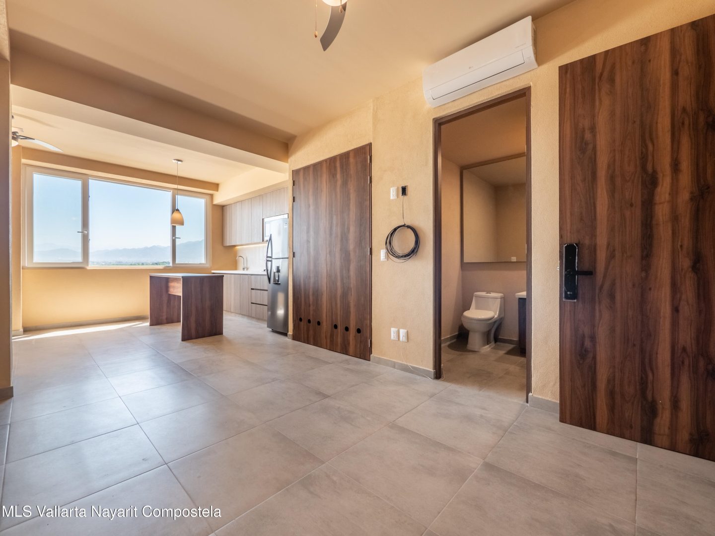 20250405040431777146000000-o