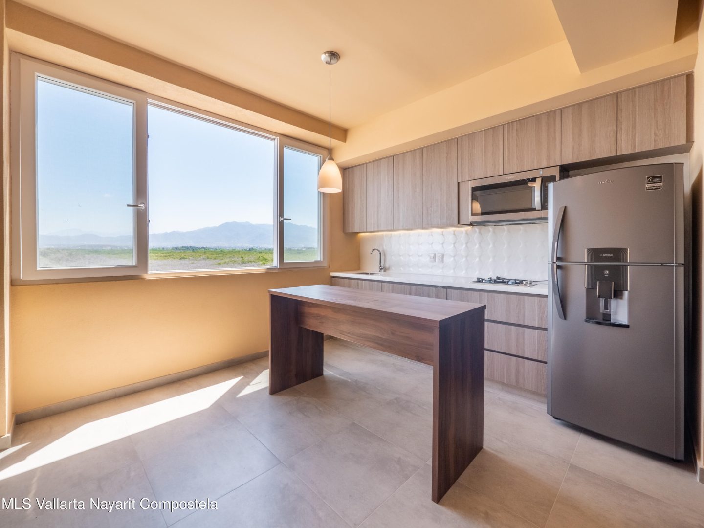 20250405040437114215000000-o