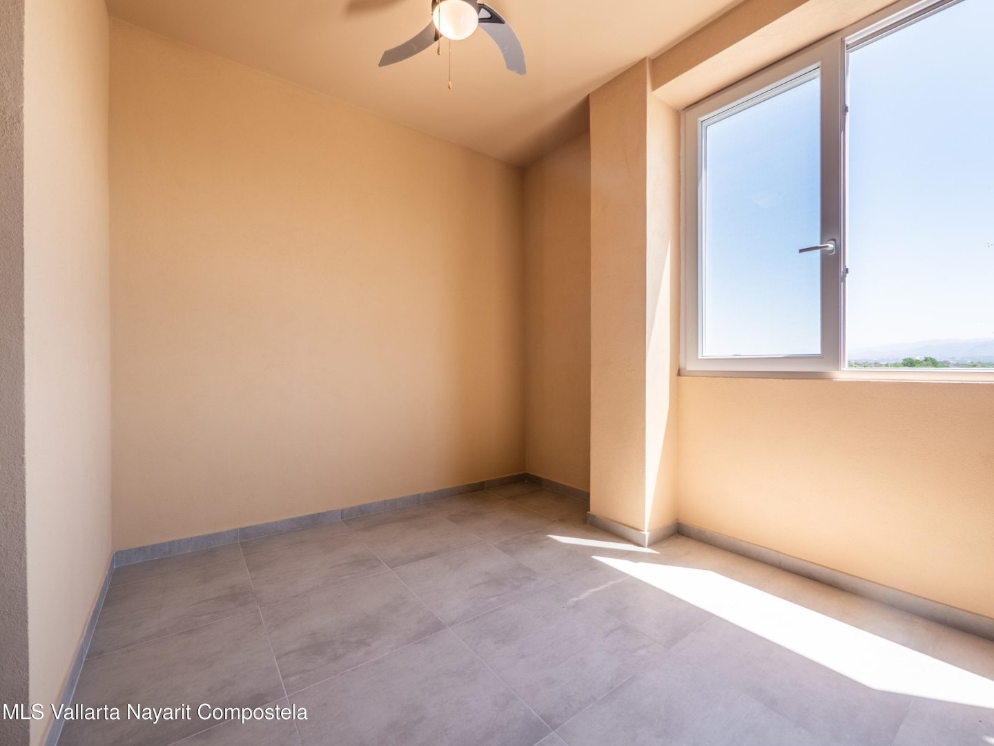 20250405040442392279000000-o