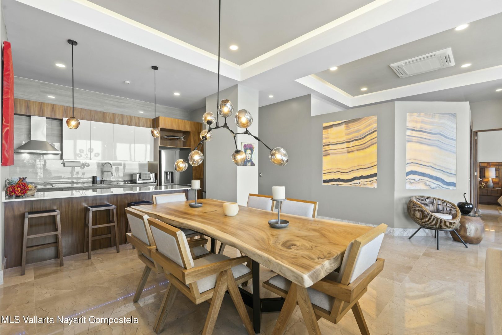 20250408185833996998000000-o