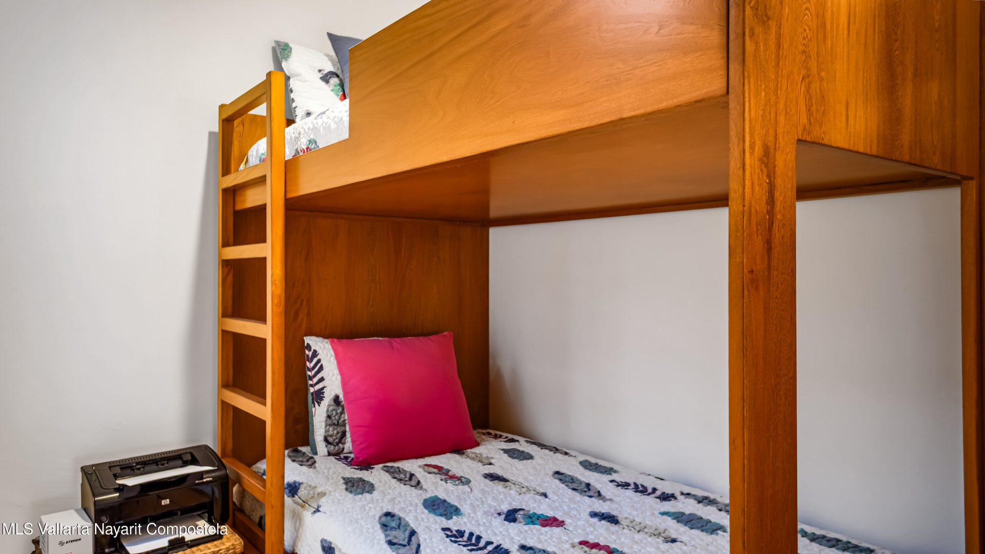 20250409161946400091000000-o