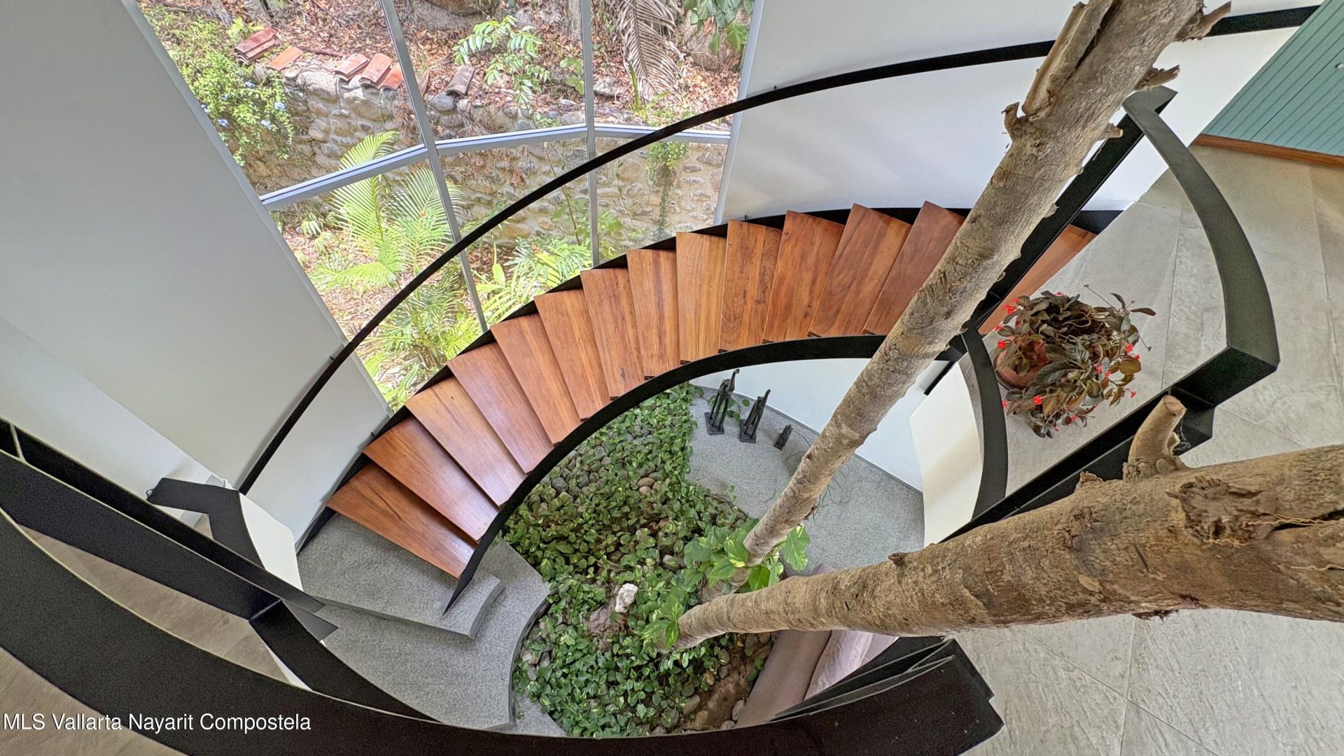 20250512235049042605000000-o