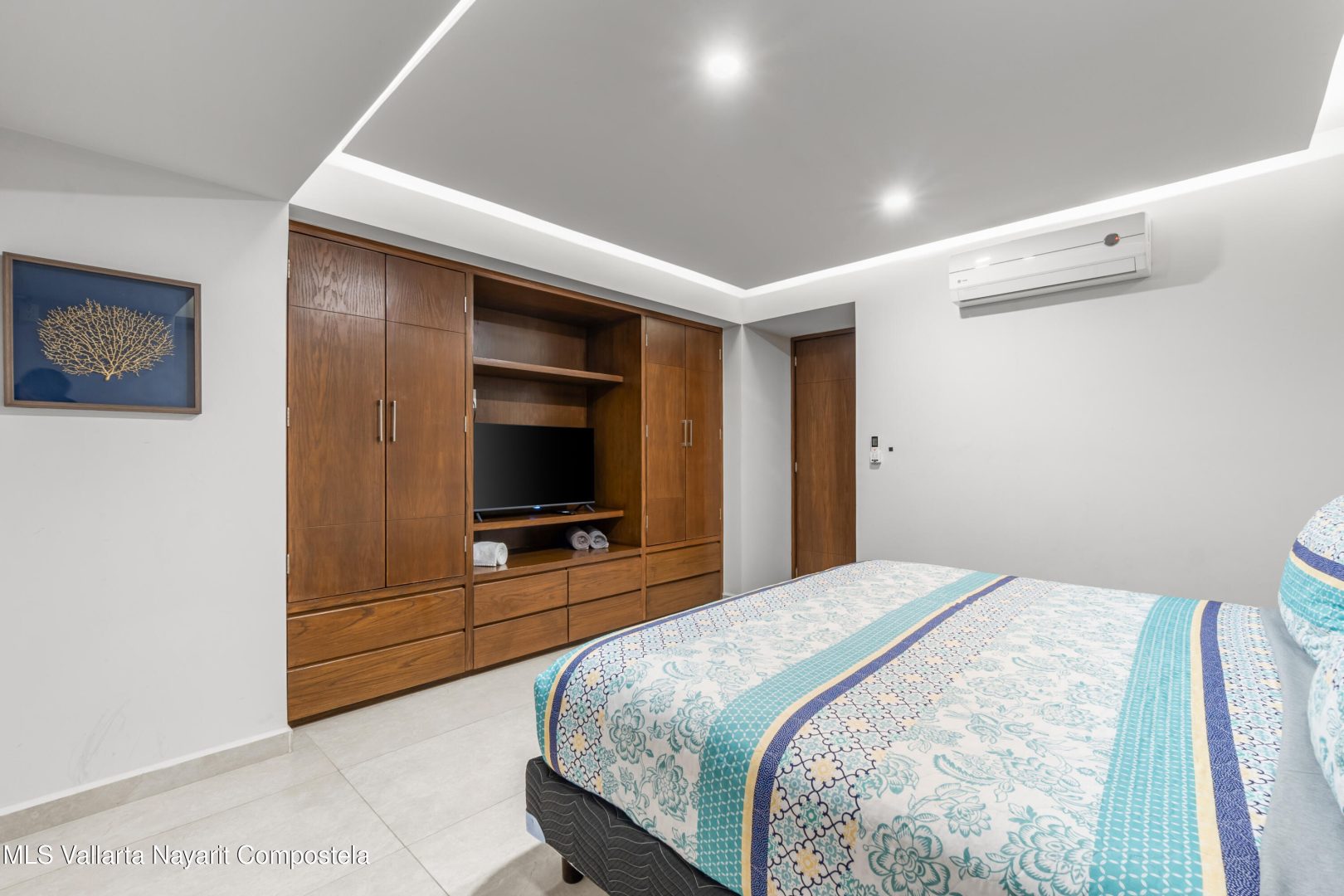 20250513203141899560000000-o