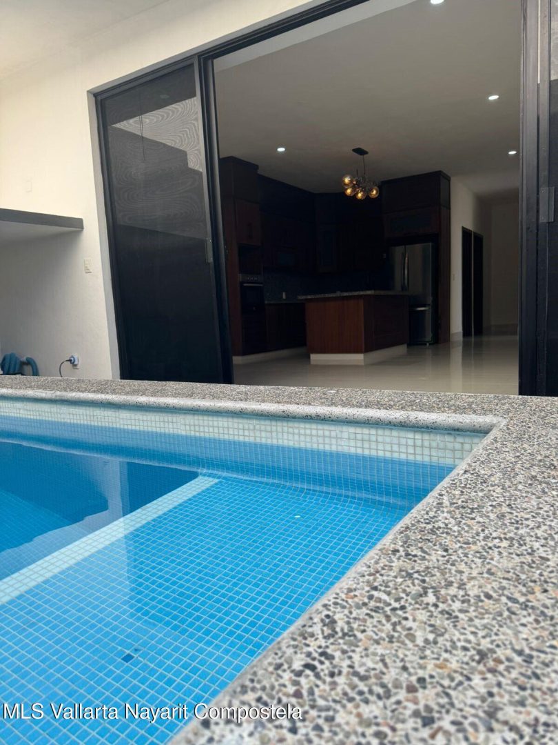 20250514193716150217000000-o