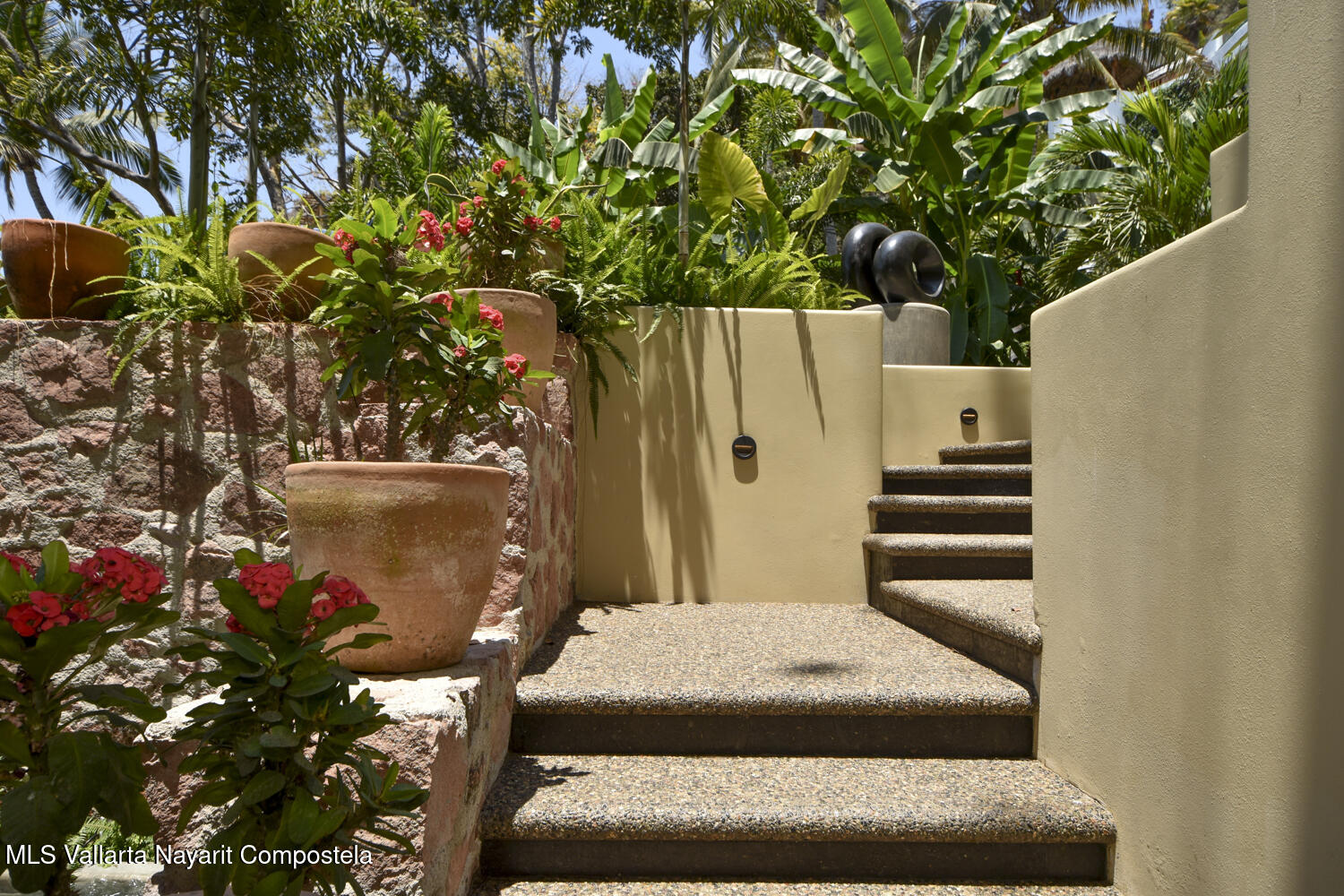 20250518135110031051000000-o