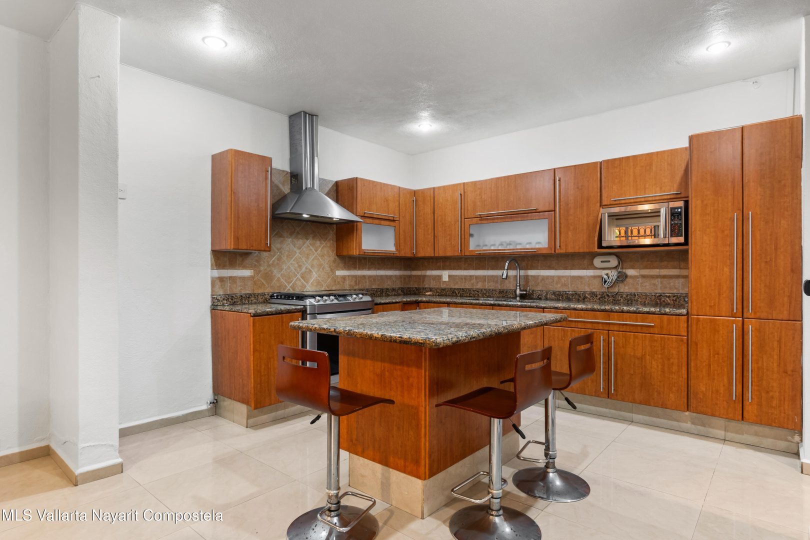 20250527200336122671000000-o