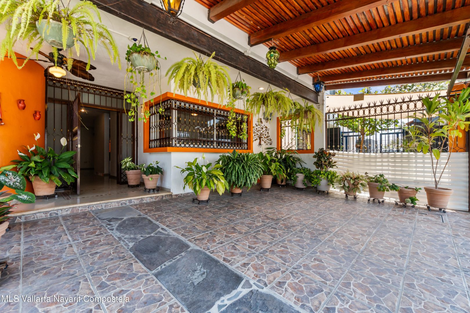 20250527200806463061000000-o