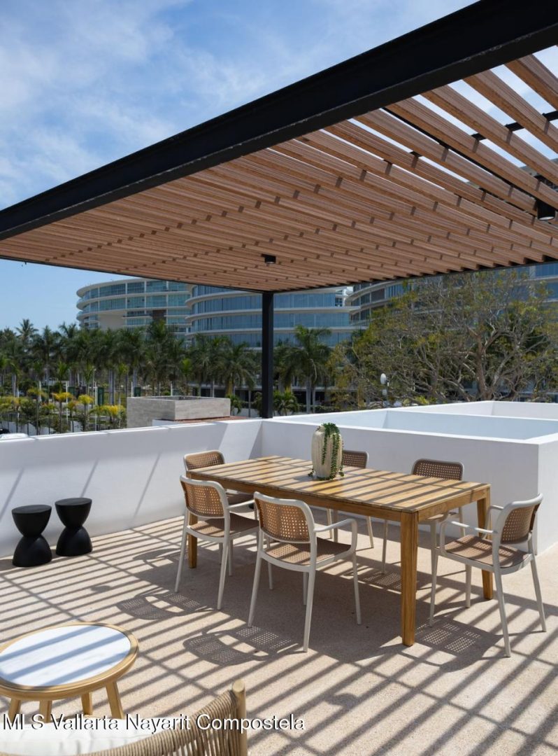 20250708231455235392000000-o