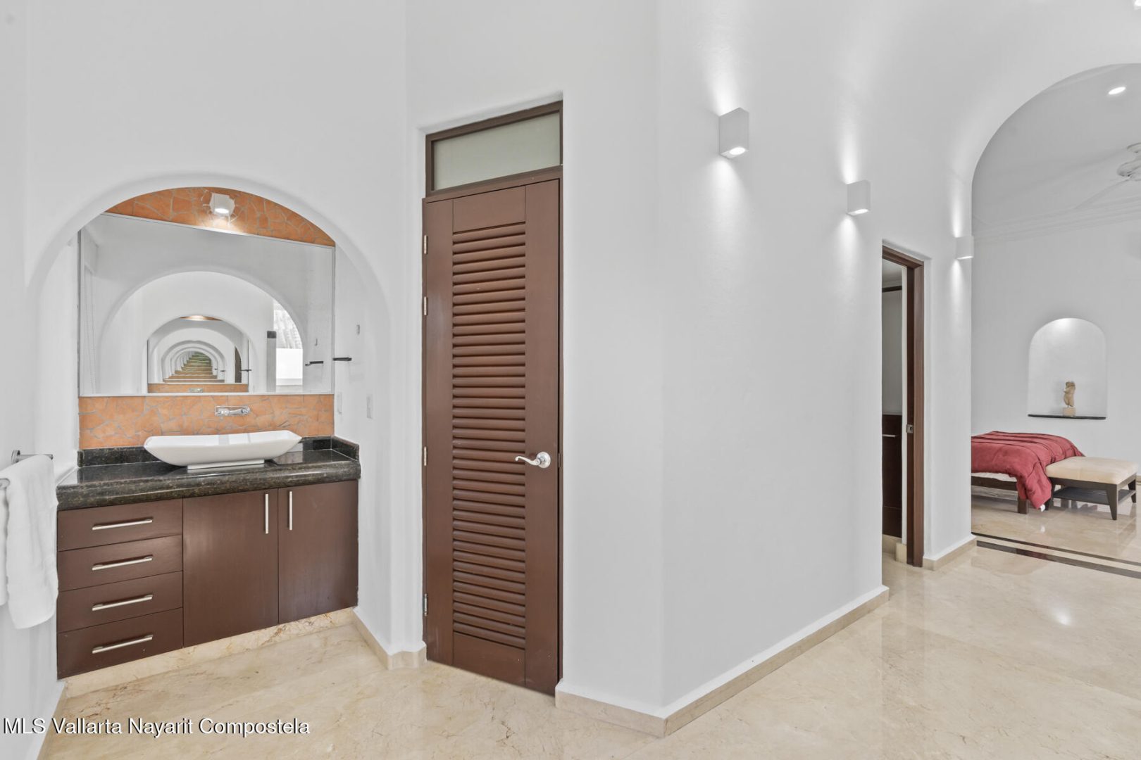 20250714232654898670000000-o