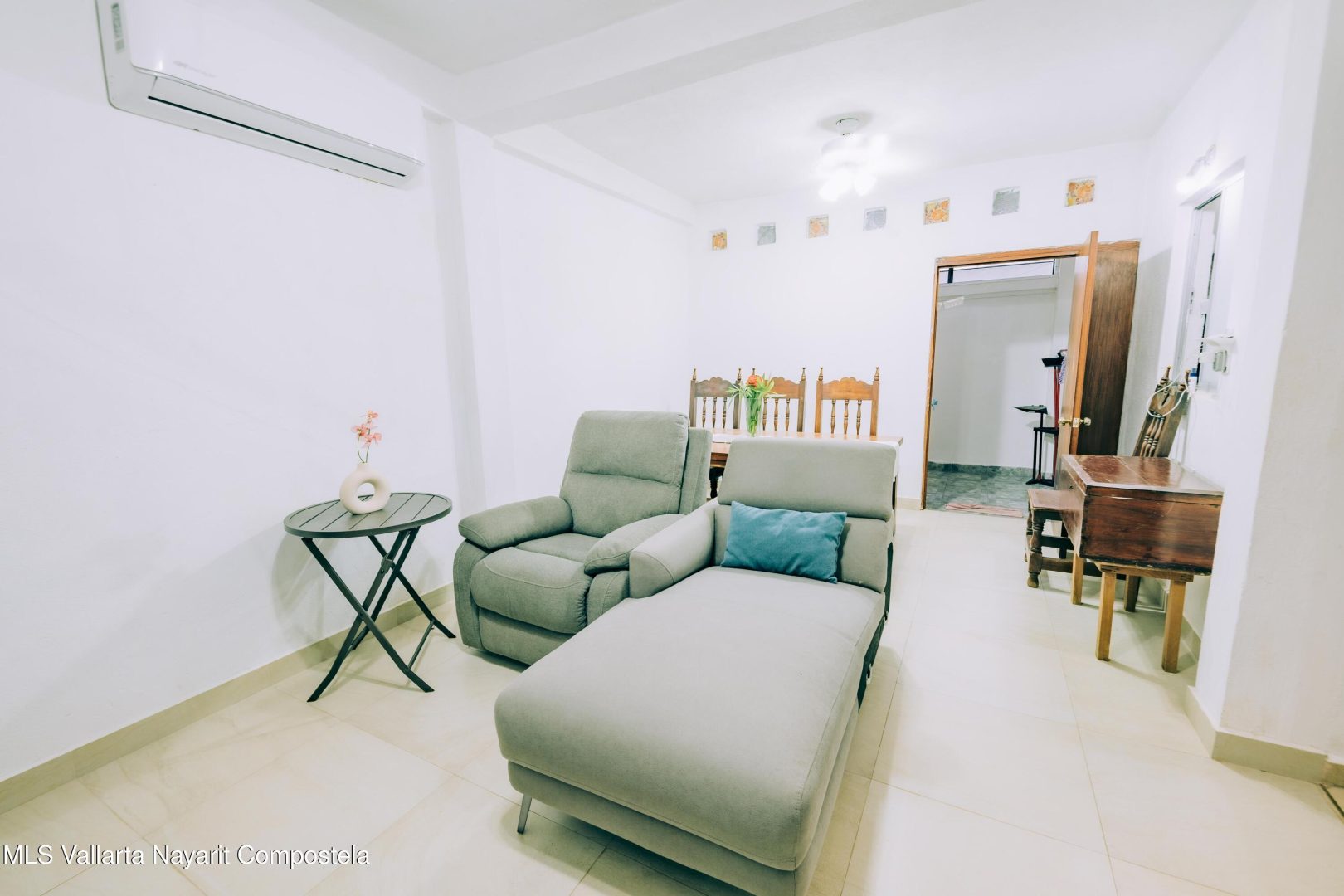 20250715030416414060000000-o