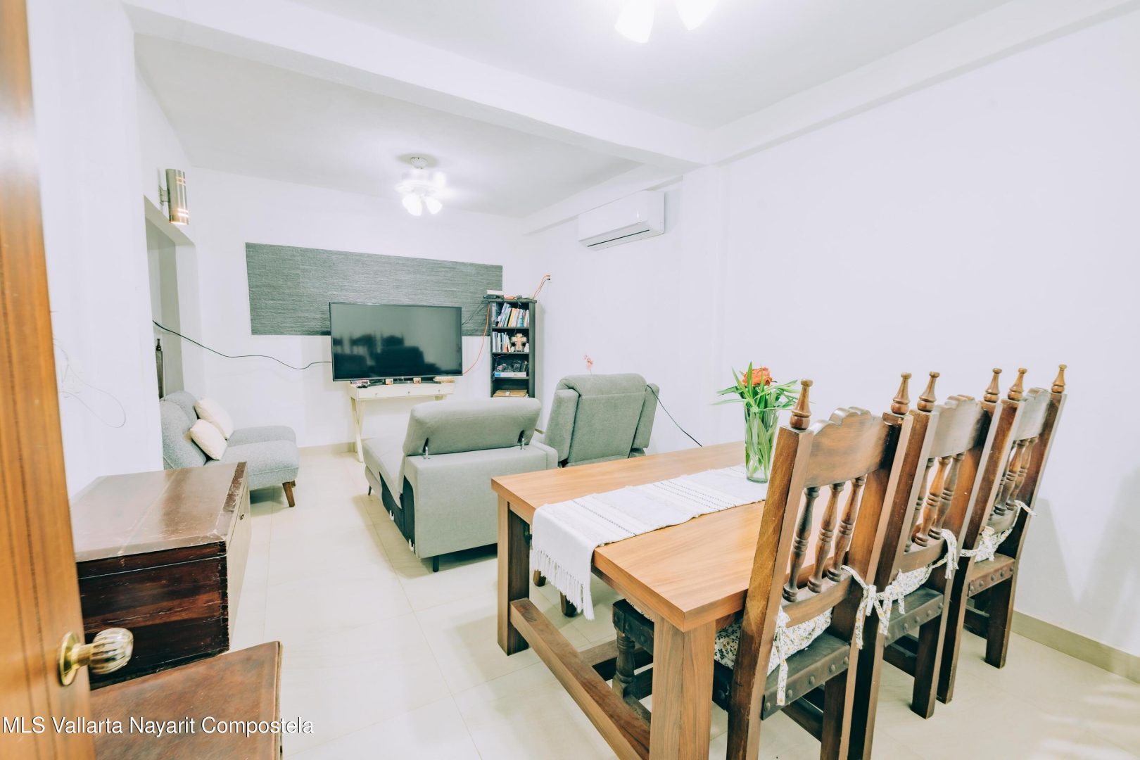 20250715030419192567000000-o