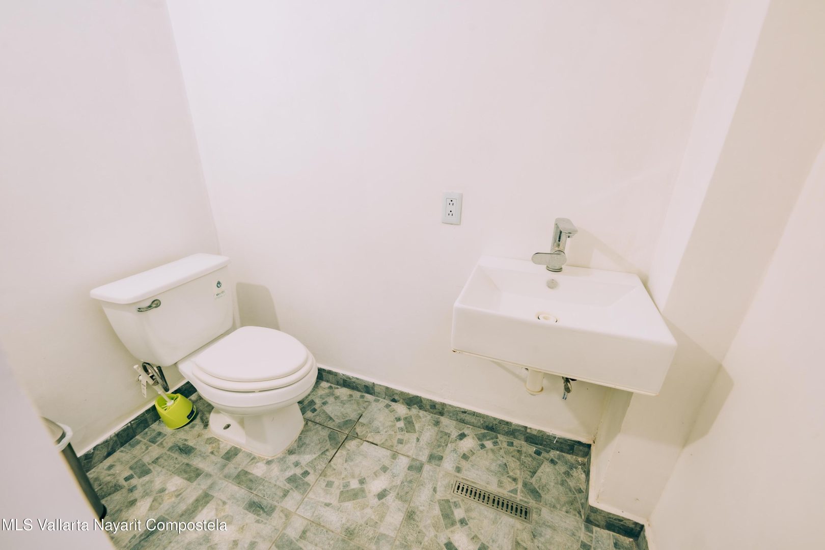 20250715030430899532000000-o