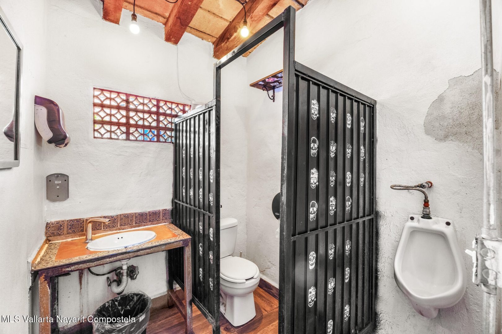 20250806183524855236000000-o