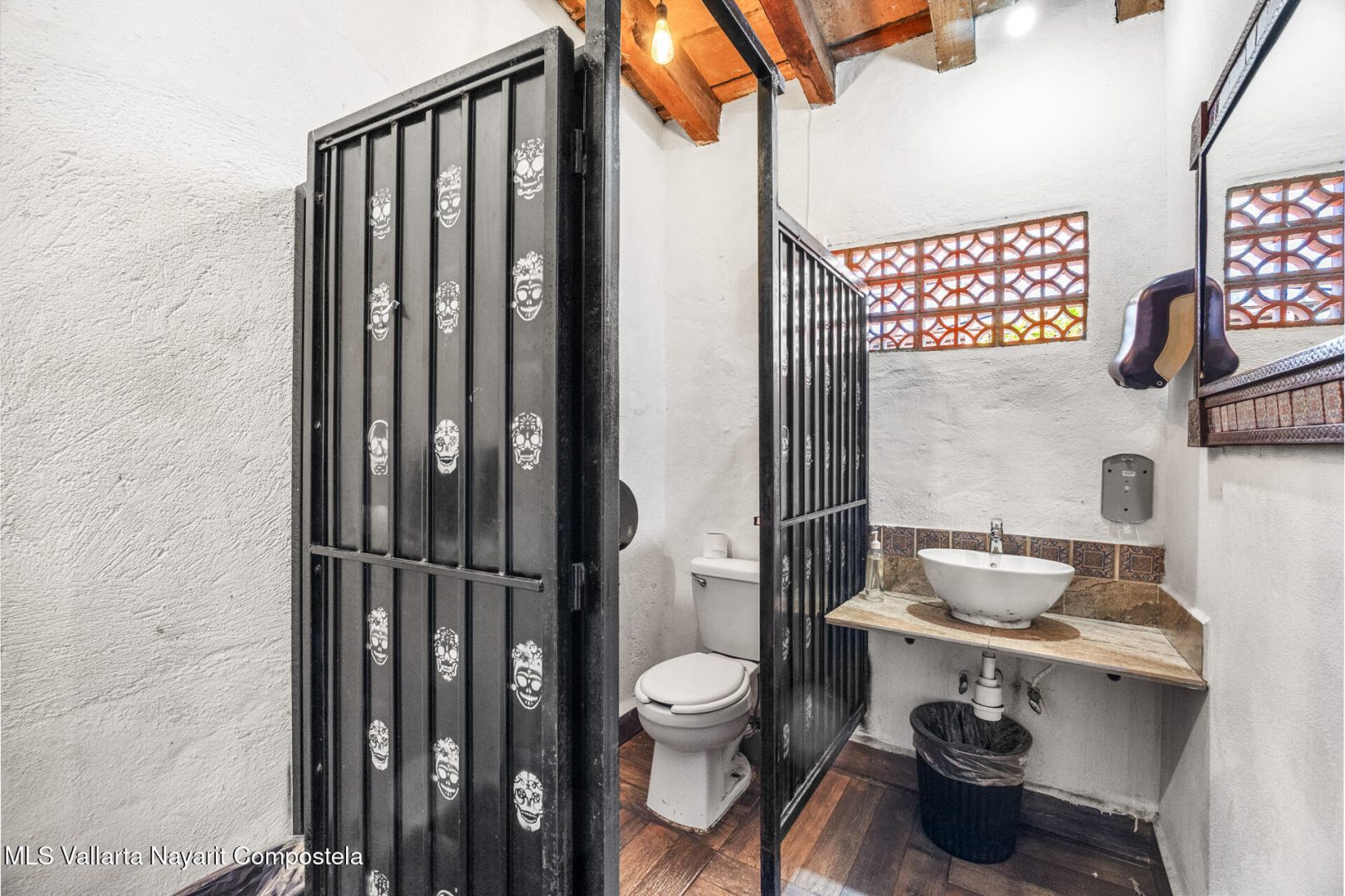 20250806183532245154000000-o