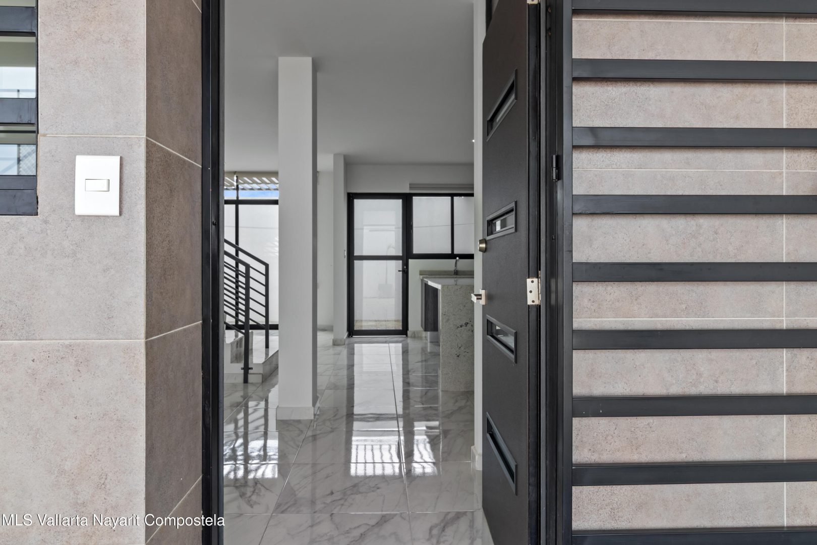 20250811171018911104000000-o