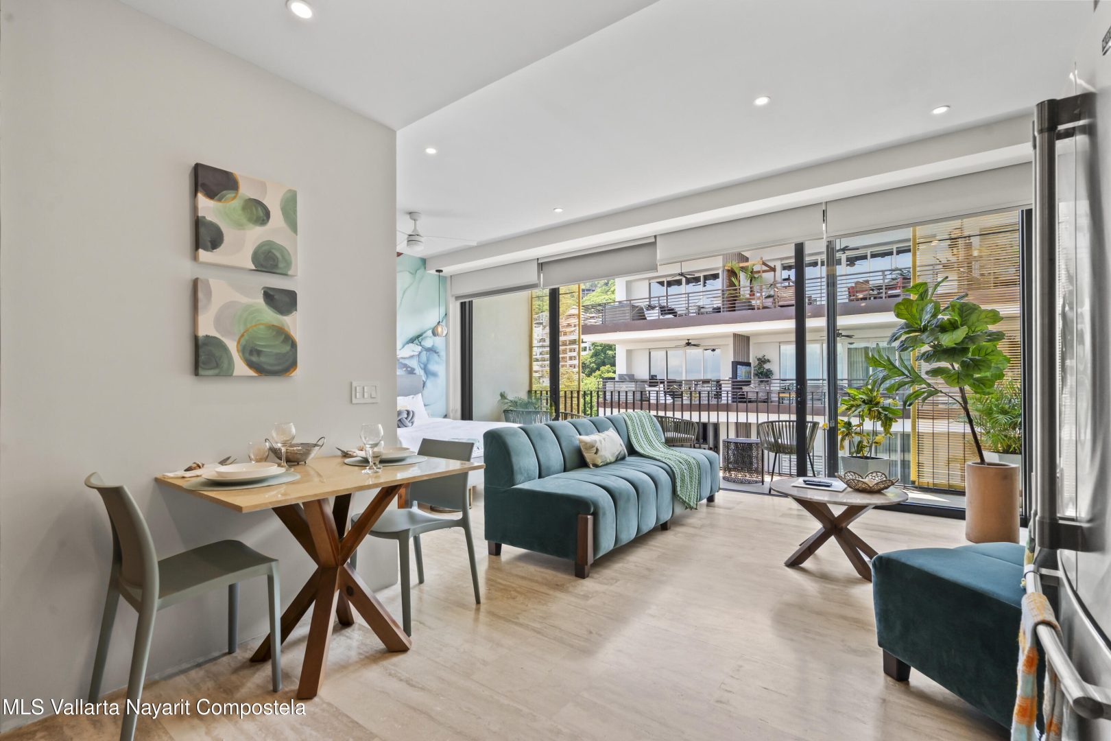 20250818225433040429000000-o