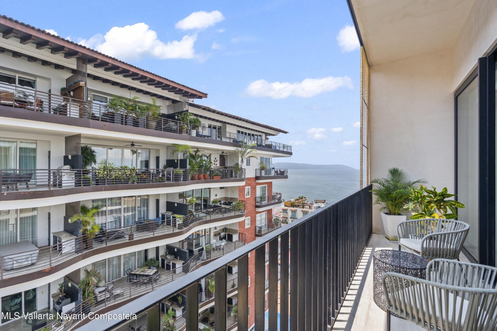 20250818225558632771000000-o