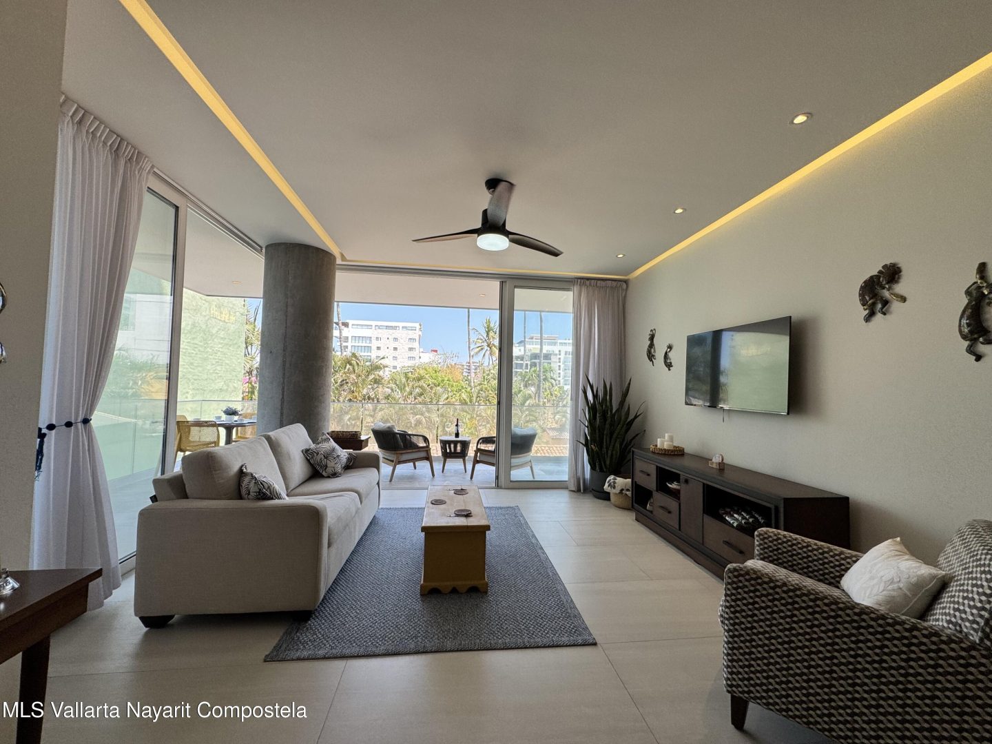 20250903192345602156000000-o