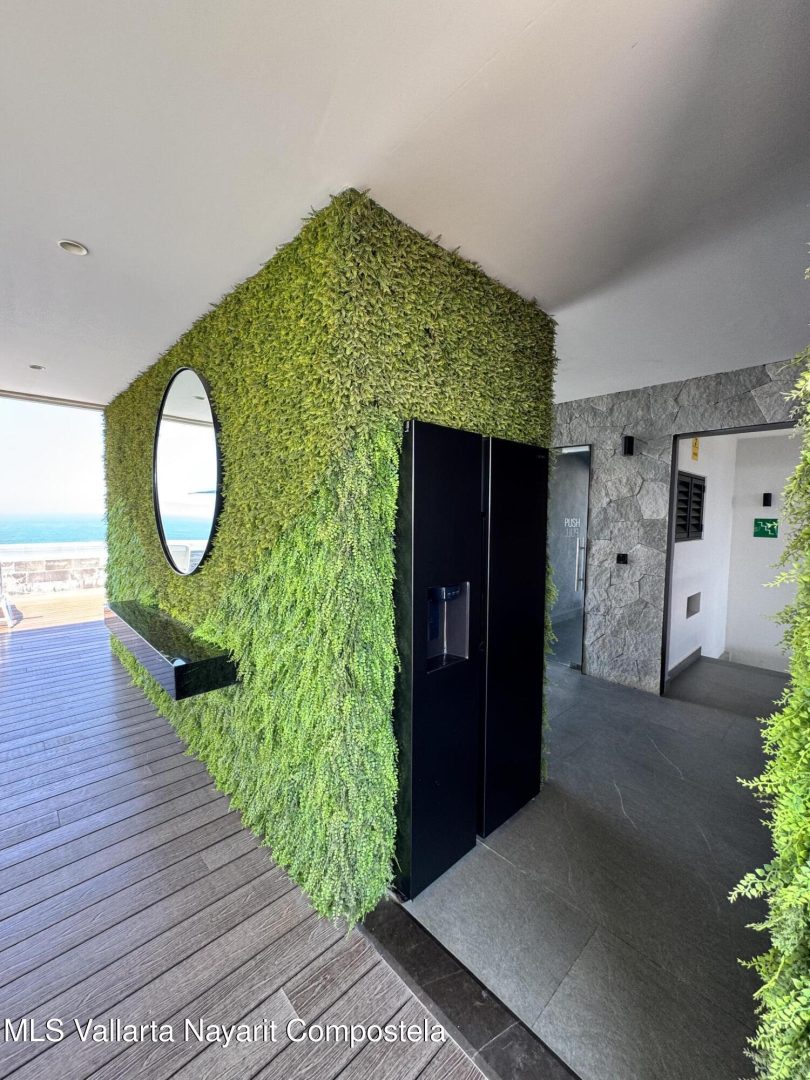 20250903192837812018000000-o