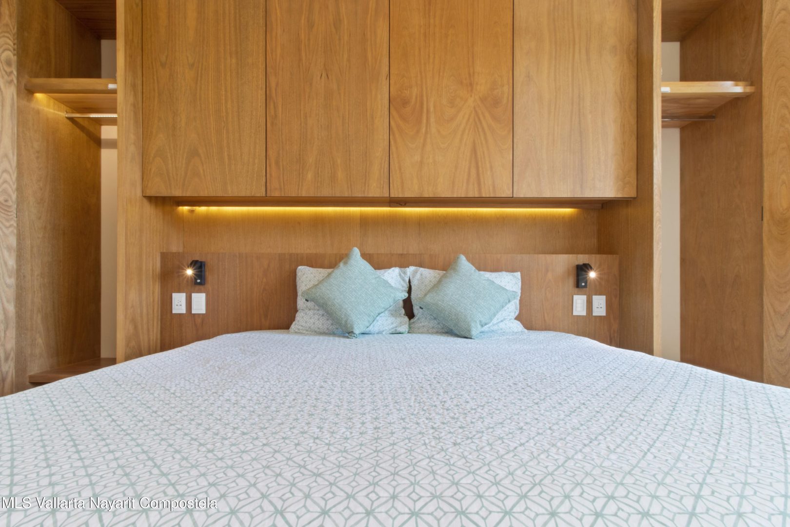 20250905195020622599000000-o