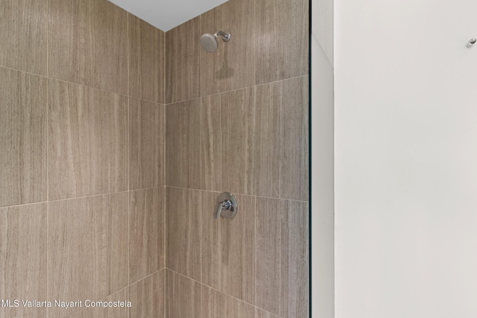 20250905195159489950000000-o