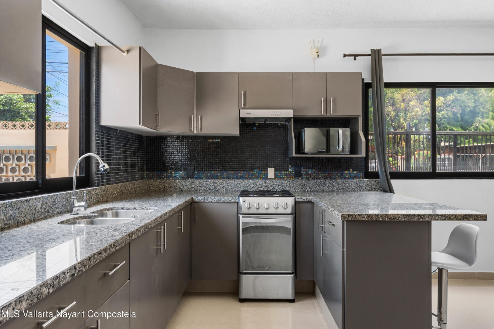 20250911210914447350000000-o