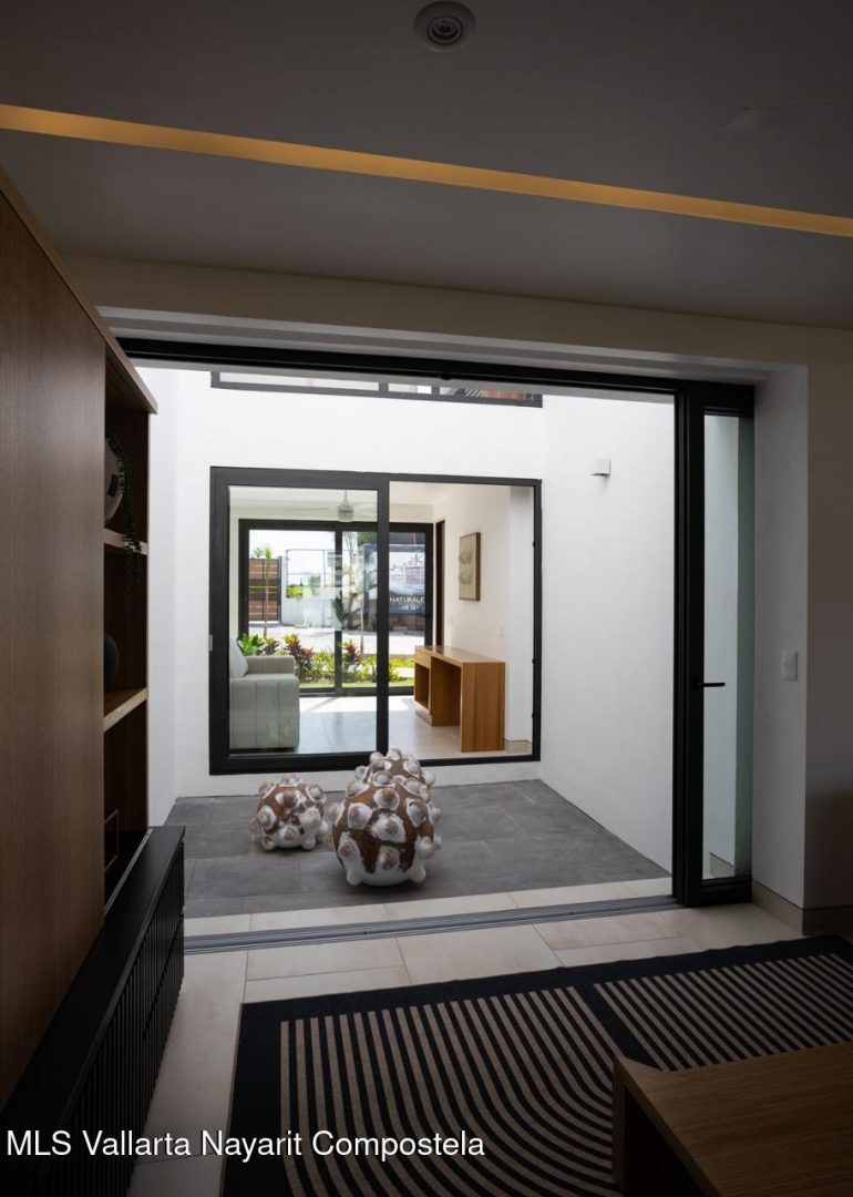 20250915215908047063000000-o