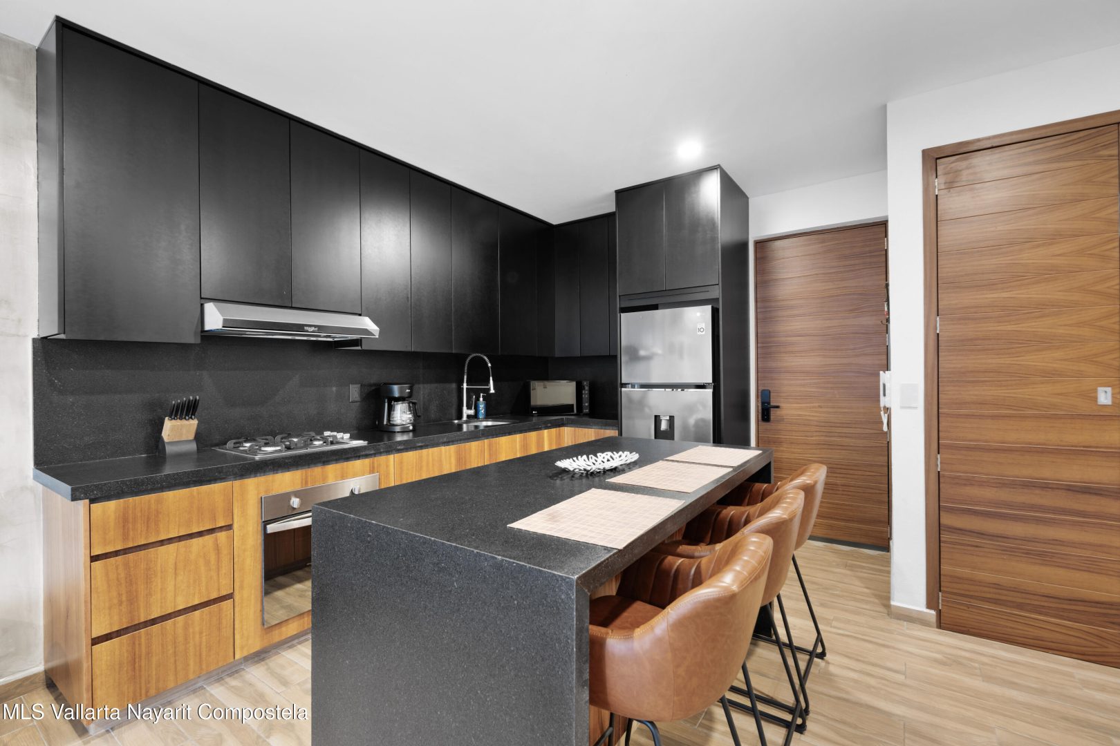 20250916214145270553000000-o