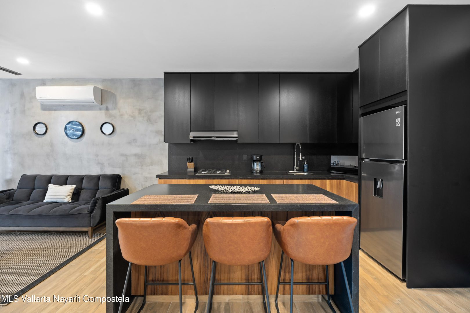 20250916214225403993000000-o