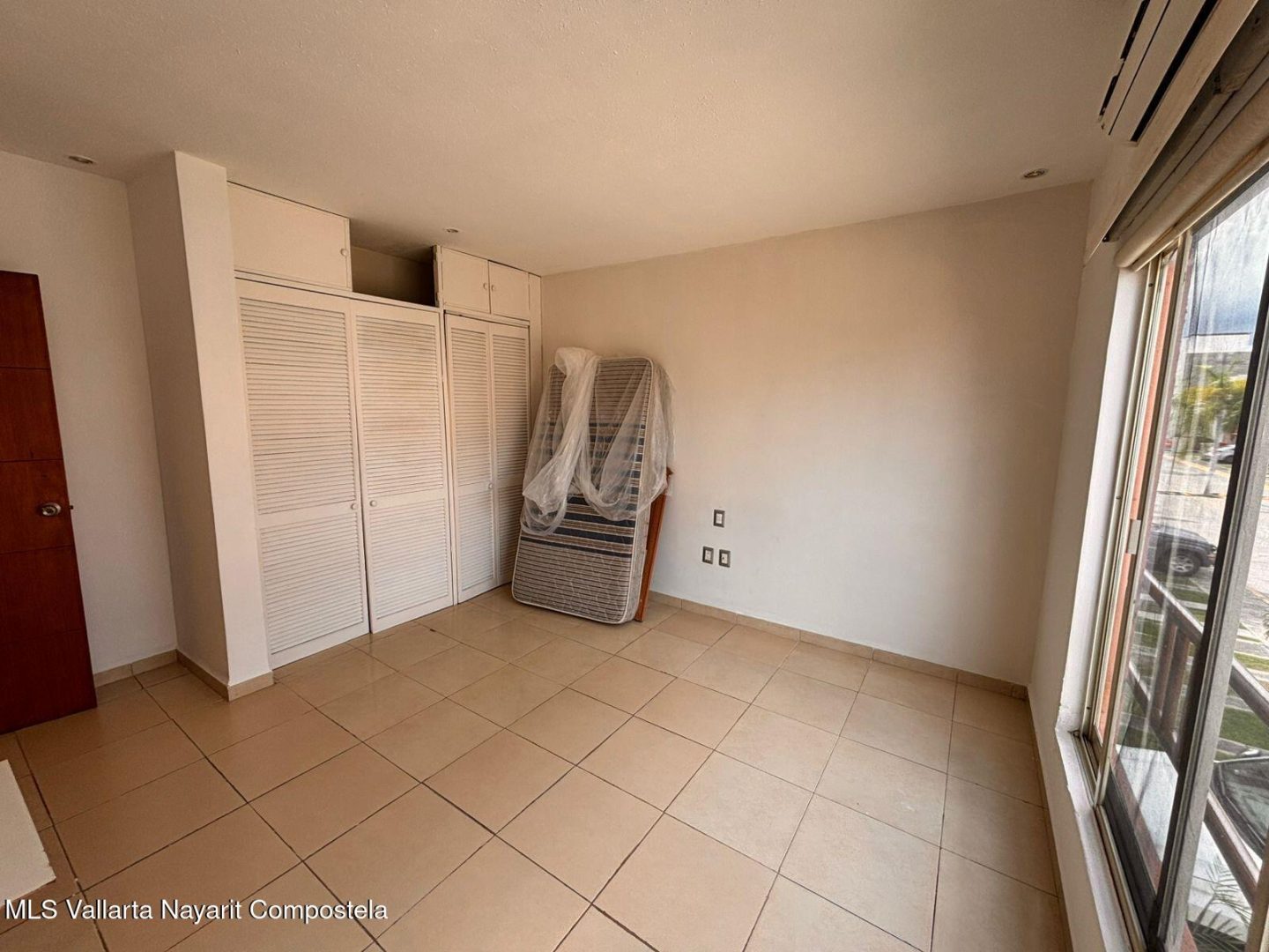 20250916214611010697000000-o