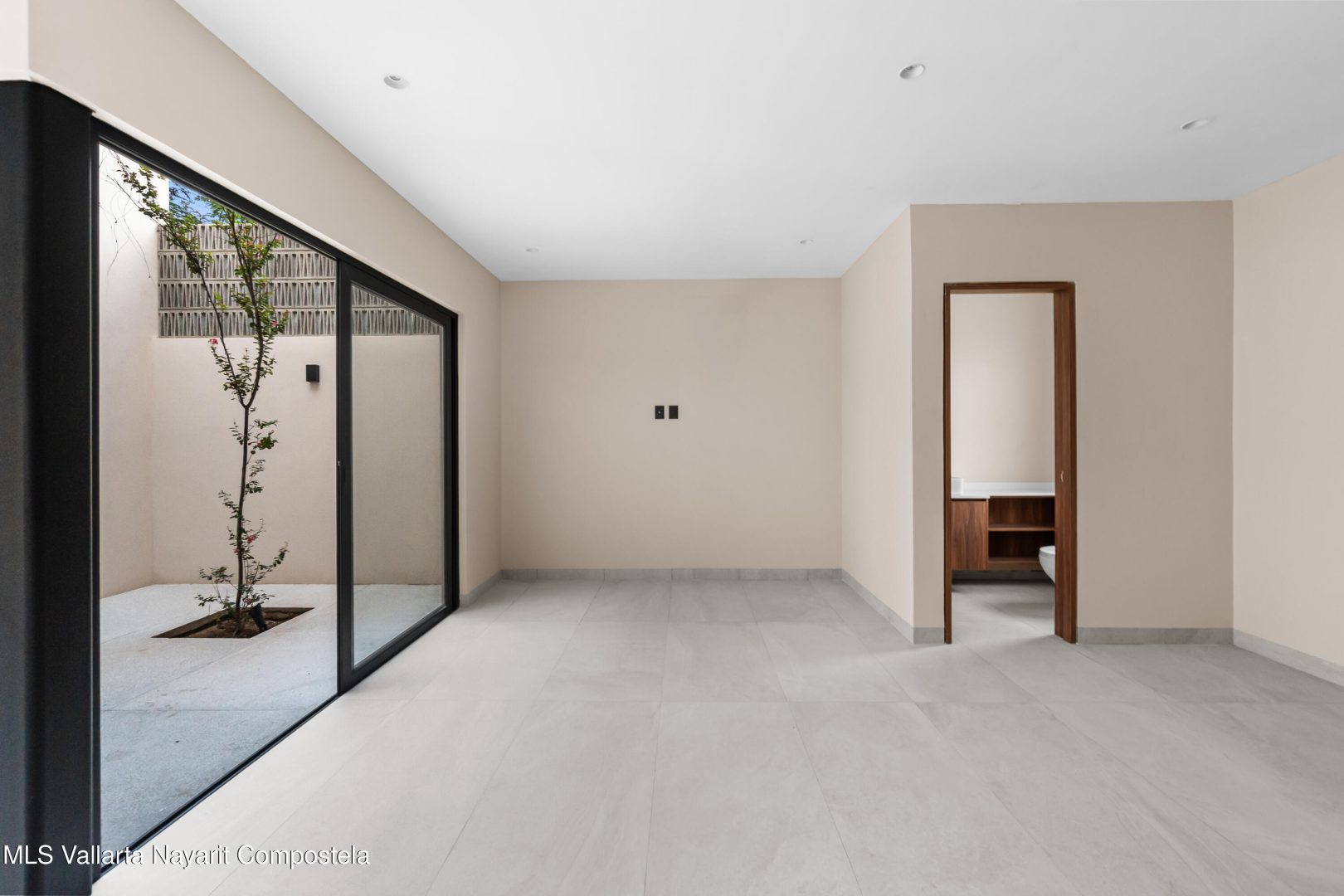 20250918182534920699000000-o